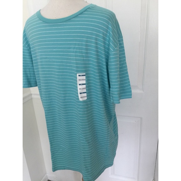 Mens’ striped shirt - Picture 2 of 3